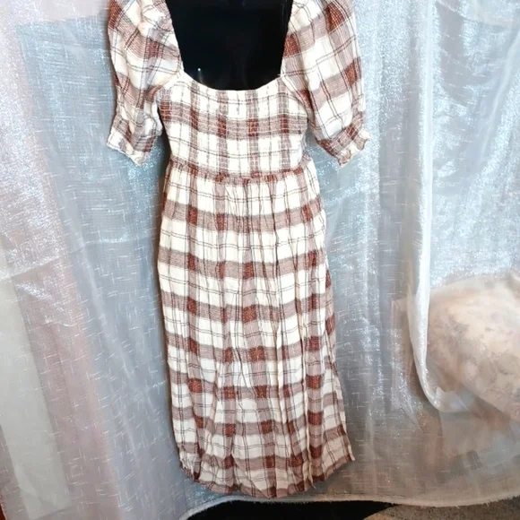 Hint of Mint Short Sleeve Smocked Midi Dress, S, NWT - Picture 3 of 5